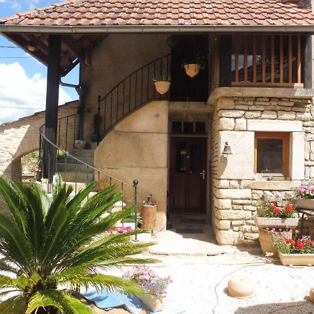 Chambre D'Hotes Des 3 Ifs Vernot Exterior photo