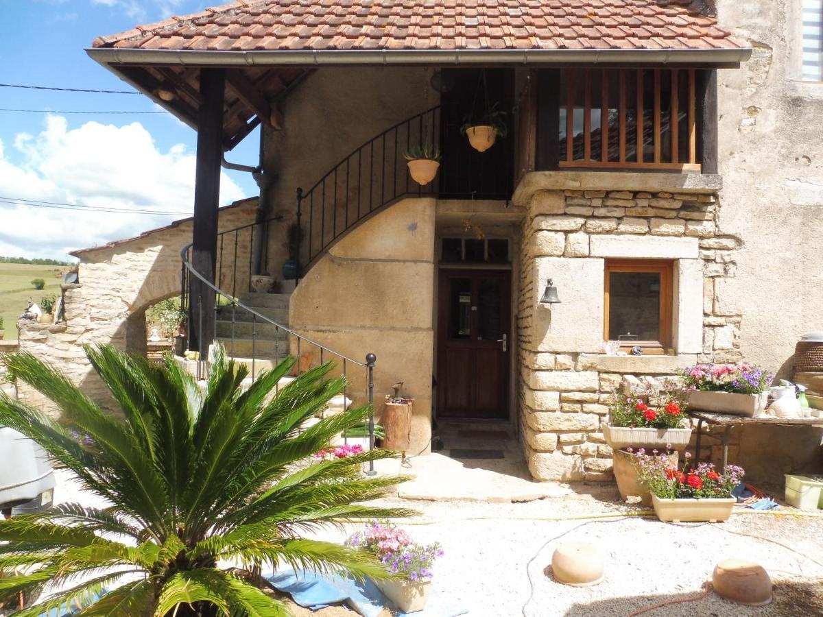 Chambre D'Hotes Des 3 Ifs Vernot Exterior photo